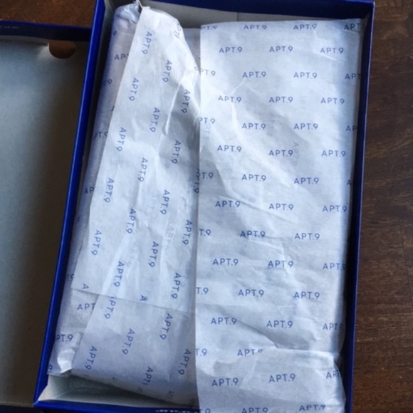 Apt. 9 Client Nude Gladiator Sandals New - Picture 7 of 7